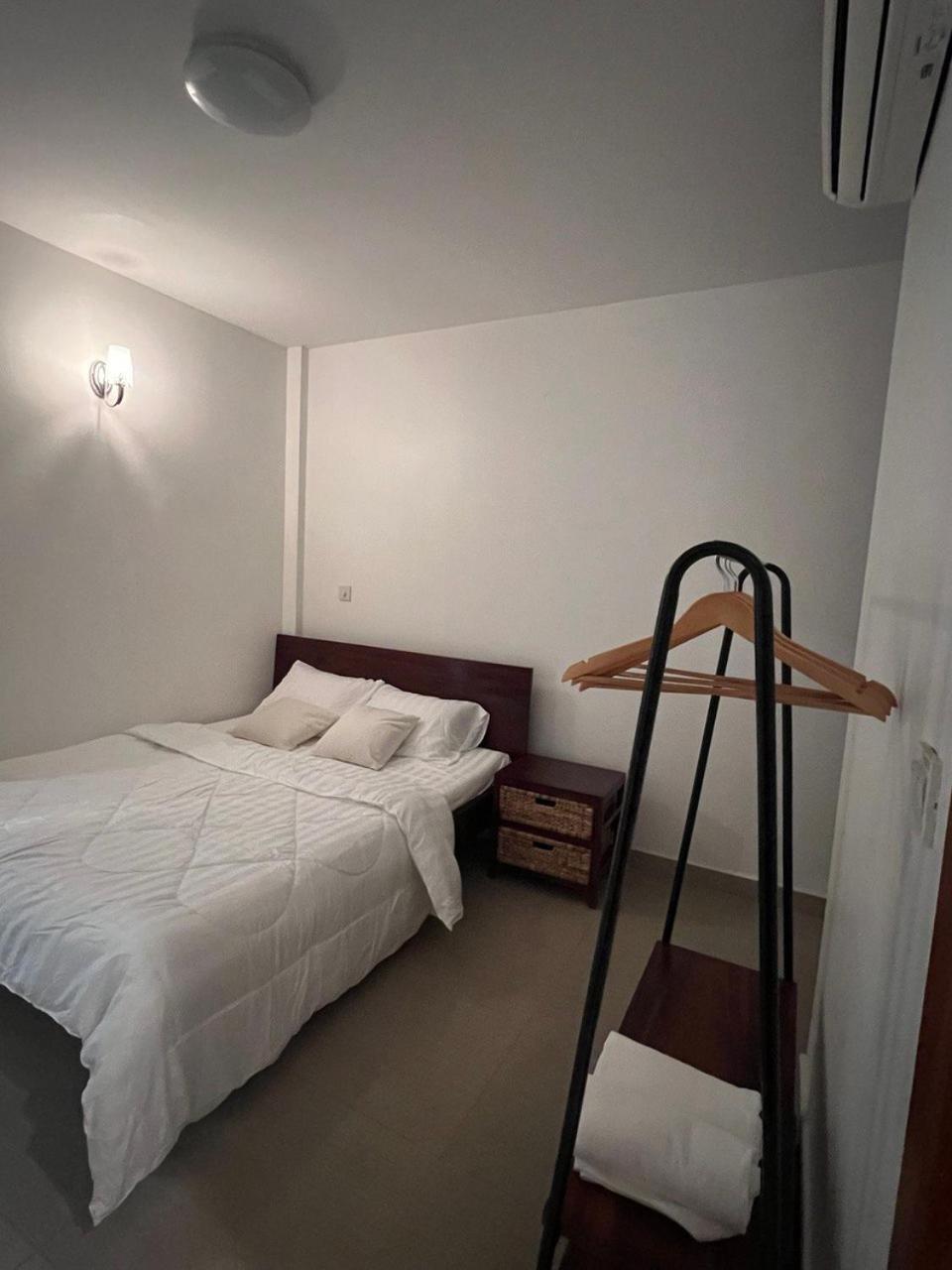 D32 Homestay Near Airport Behind Brown Coffee Airport Пном Пен Екстериор снимка
