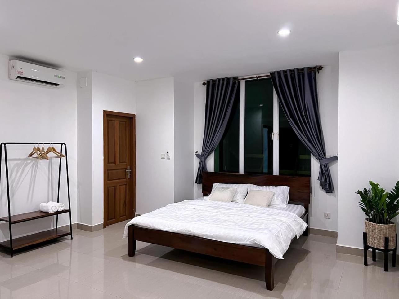 D32 Homestay Near Airport Behind Brown Coffee Airport Пном Пен Екстериор снимка